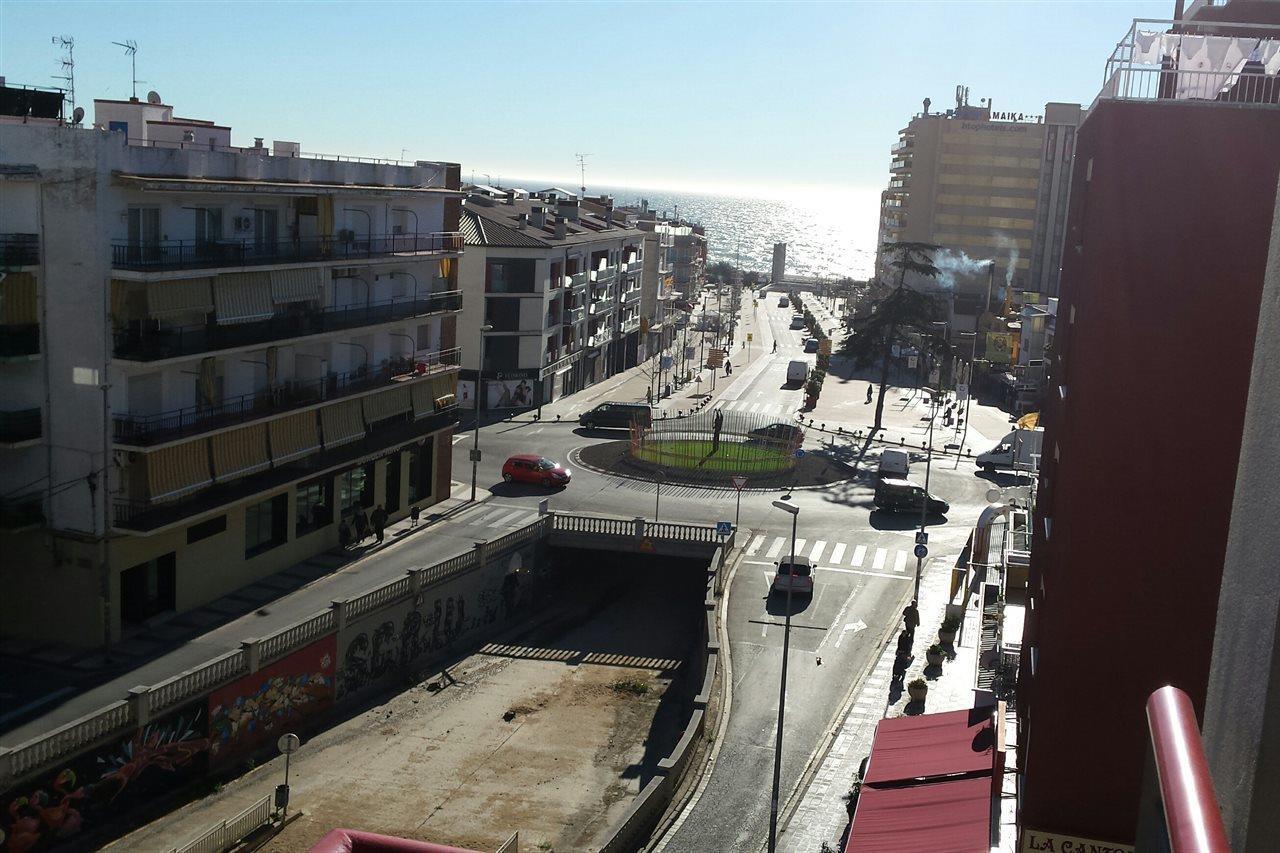 Mar Blau Apartamentos Calella Kültér fotó