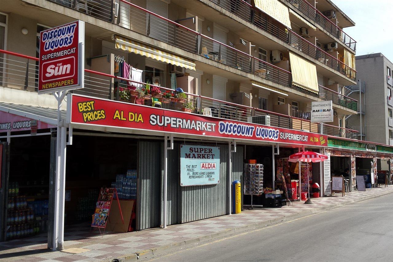 Mar Blau Apartamentos Calella Kültér fotó